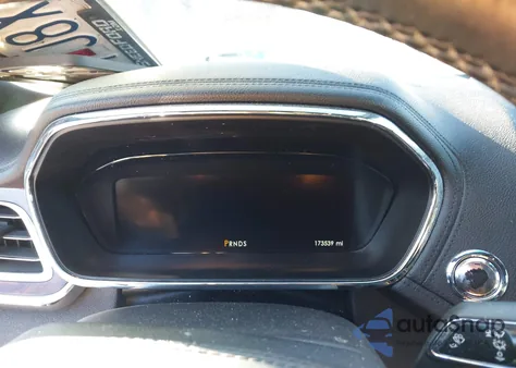 2017 Lincoln Continental Reserve z USA, uszkodzony, nr VIN 1LN6L9NC5H5618689